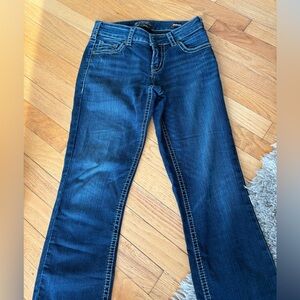 Silver Jeans Women's Dark Blue mid capri Jeans